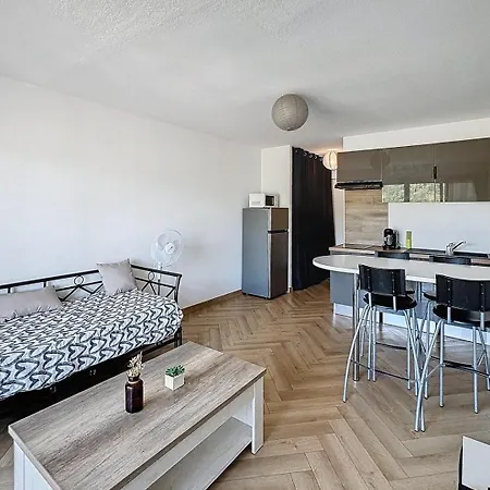 Confort Apartman *